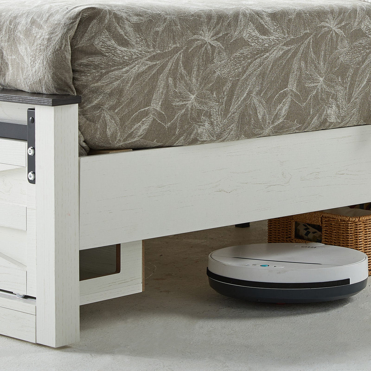 Barrow Bed Frame - Full / White